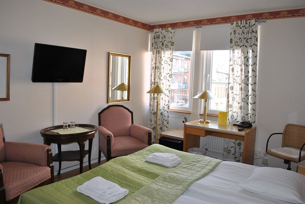 Solsta Hotell Karlstad Buitenkant foto