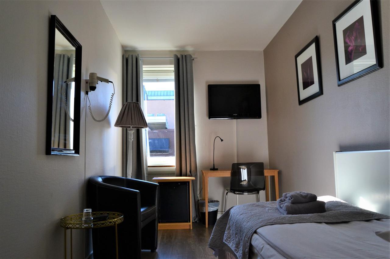 Solsta Hotell Karlstad Buitenkant foto