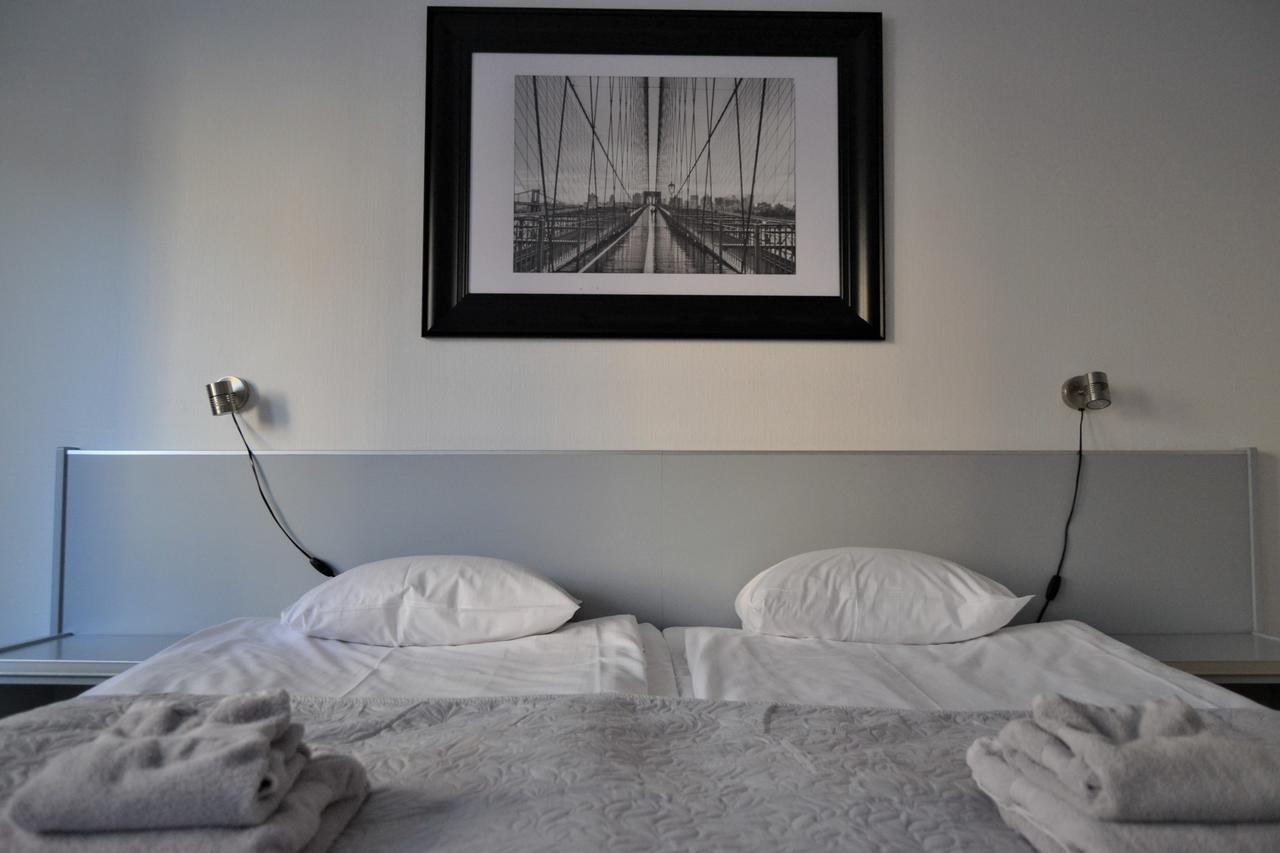 Solsta Hotell Karlstad Buitenkant foto