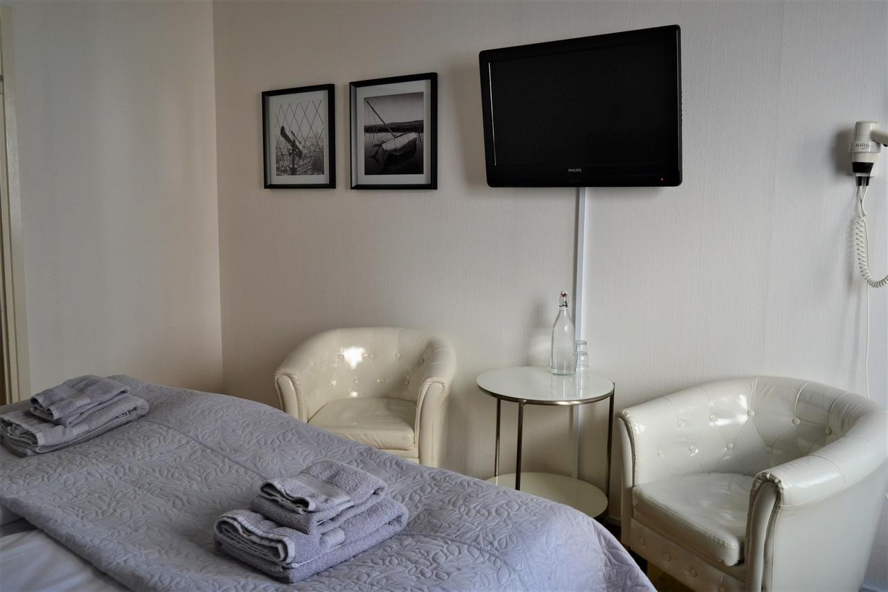 Solsta Hotell Karlstad Buitenkant foto