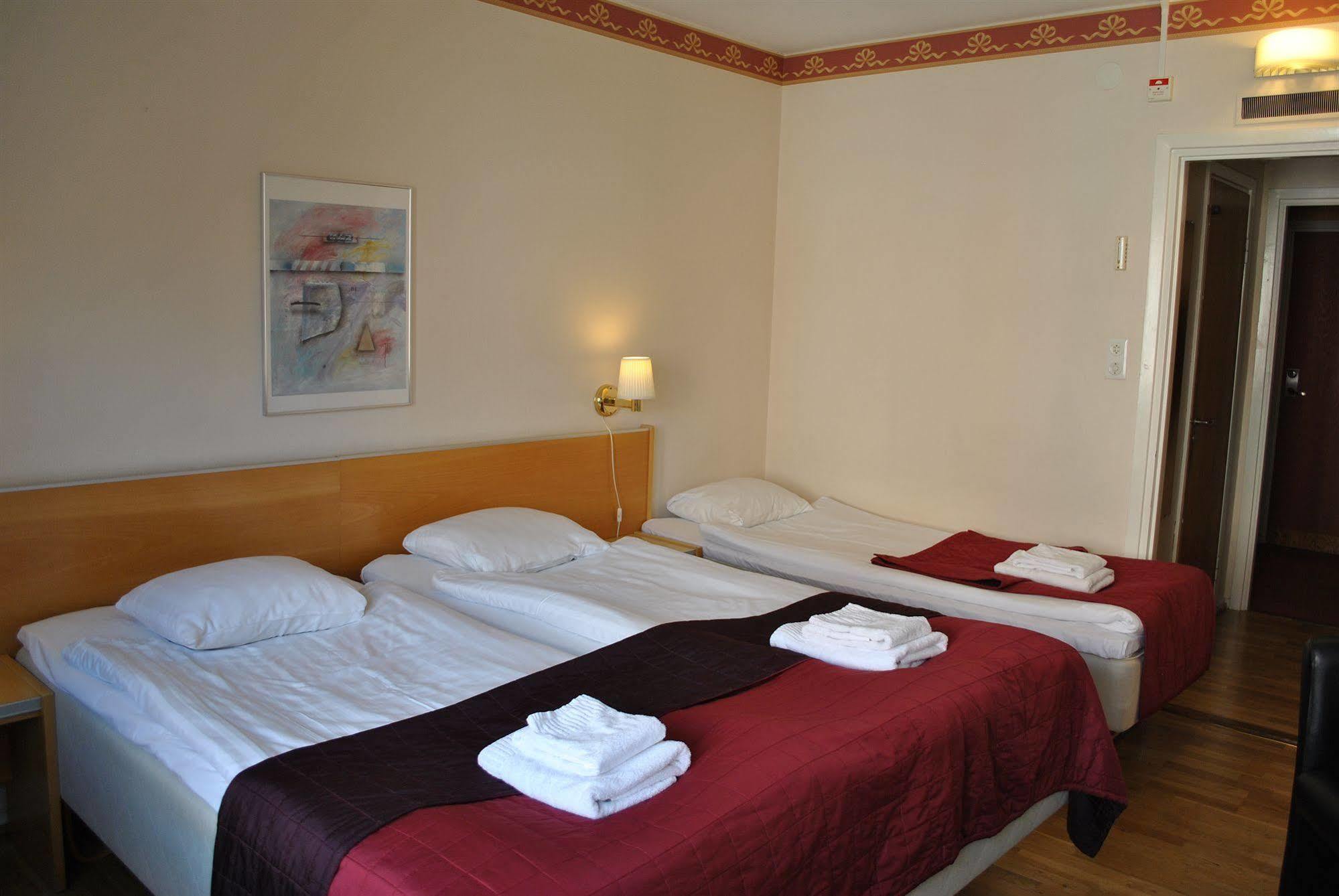 Solsta Hotell Karlstad Buitenkant foto