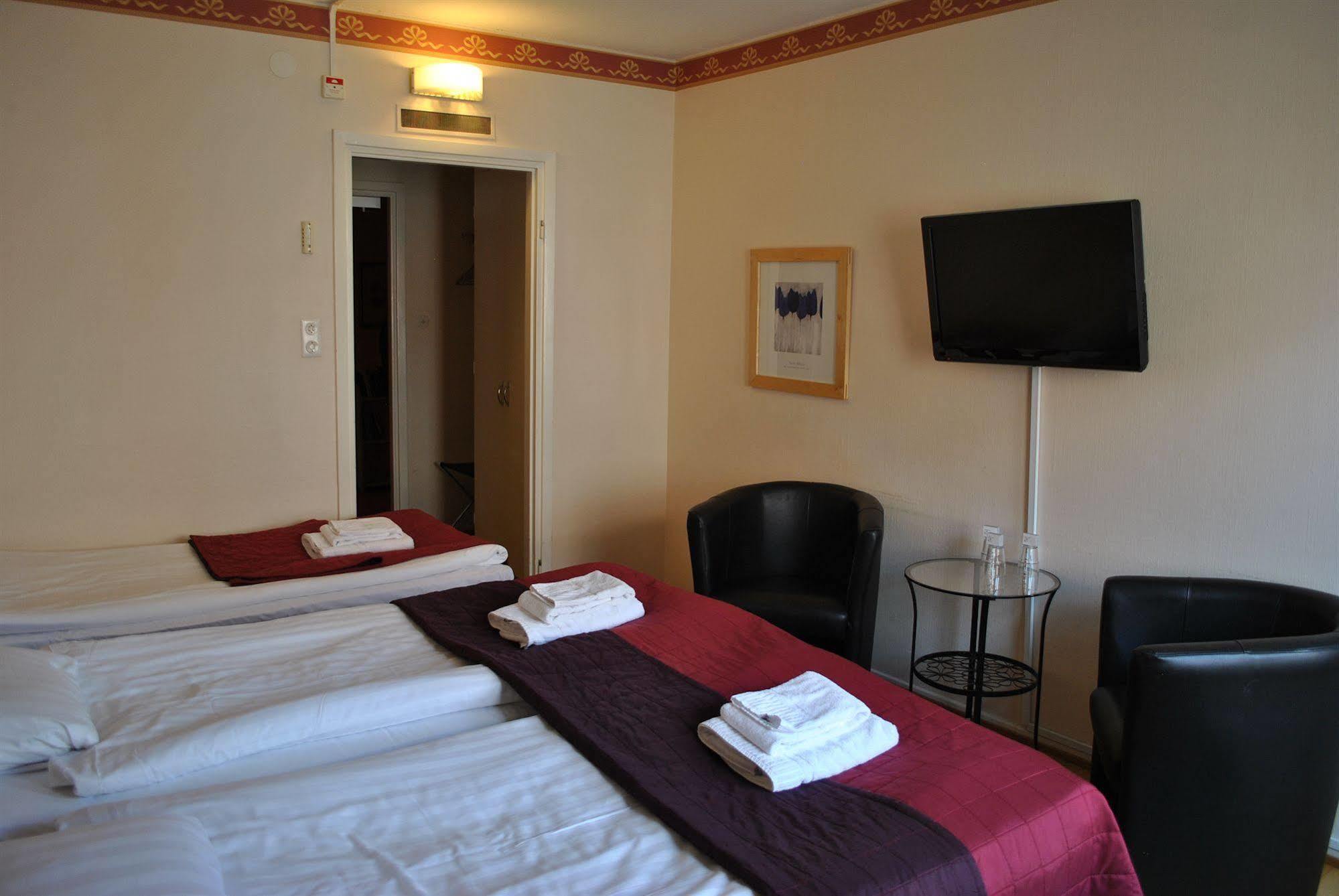 Solsta Hotell Karlstad Buitenkant foto
